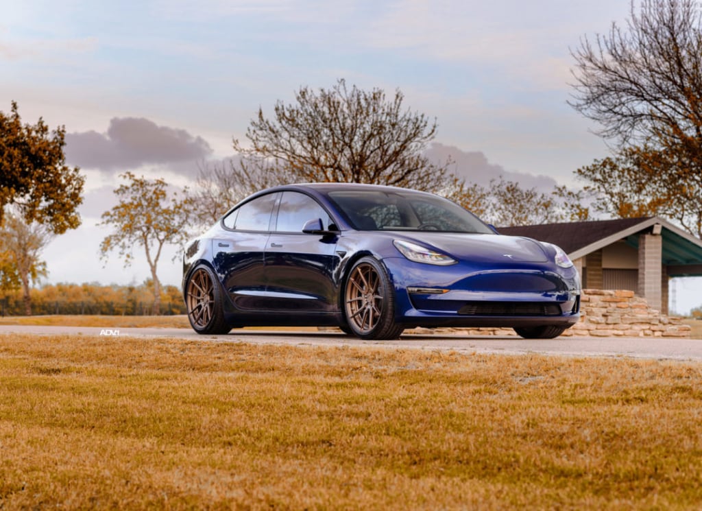 Tesla Model 3, elektromobil, elektroauto